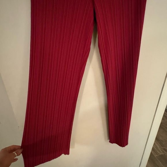 MaxMara Elegant Red and Pink Ensemble - Picture 7 of 8